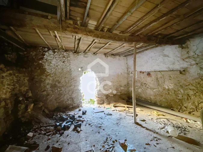 Moradia T2 para Venda em Olho Marinho Foto 10