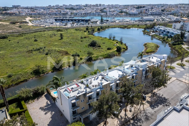 Moradia T4 para Venda em Lagos (São Sebastião e Santa Maria) Foto 4