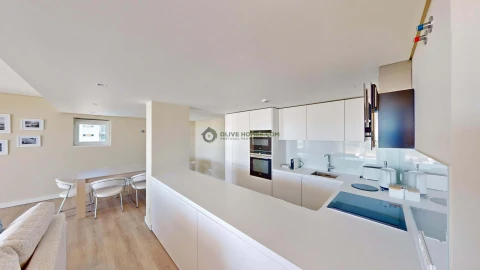 Apartamento T4 para Venda em Quarteira