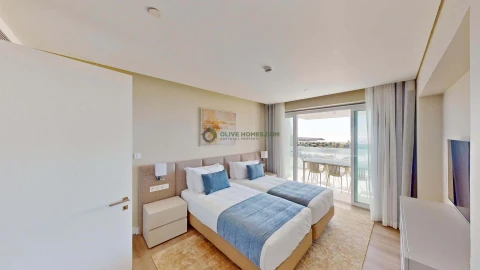 Apartamento T4 para Venda em Quarteira