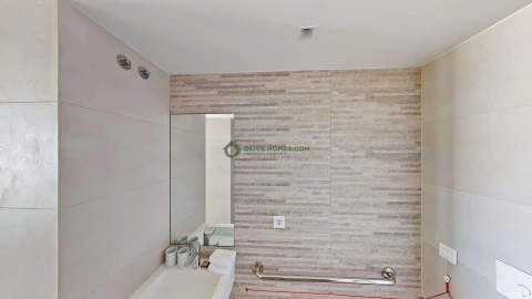 Apartamento T4 para Venda em Quarteira