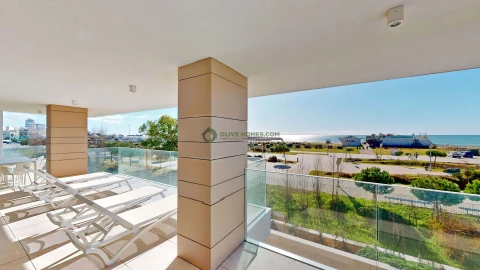 Apartamento T4 para Venda em Quarteira