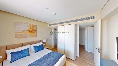 Apartamento T4 para Venda em Quarteira