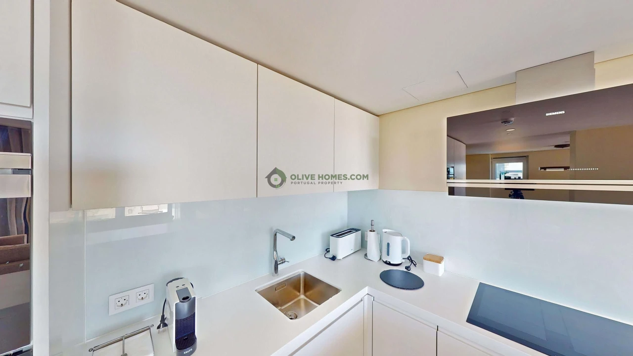 Apartamento T4 para Venda em Quarteira Foto 12