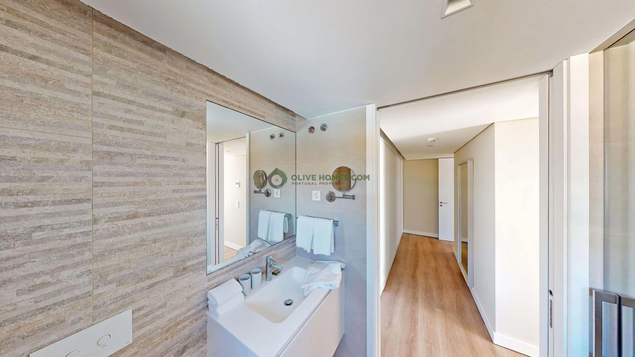 Apartamento T4 para Venda em Quarteira Foto 45