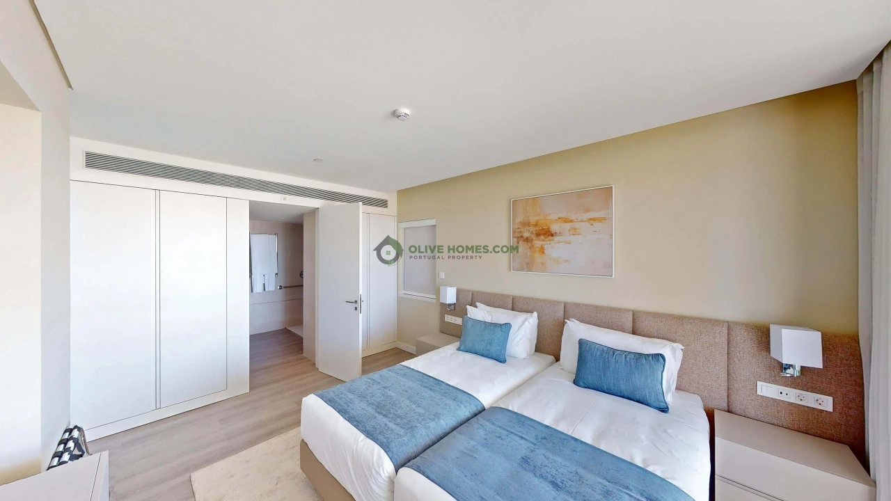 Apartamento T4 para Venda em Quarteira Foto 16