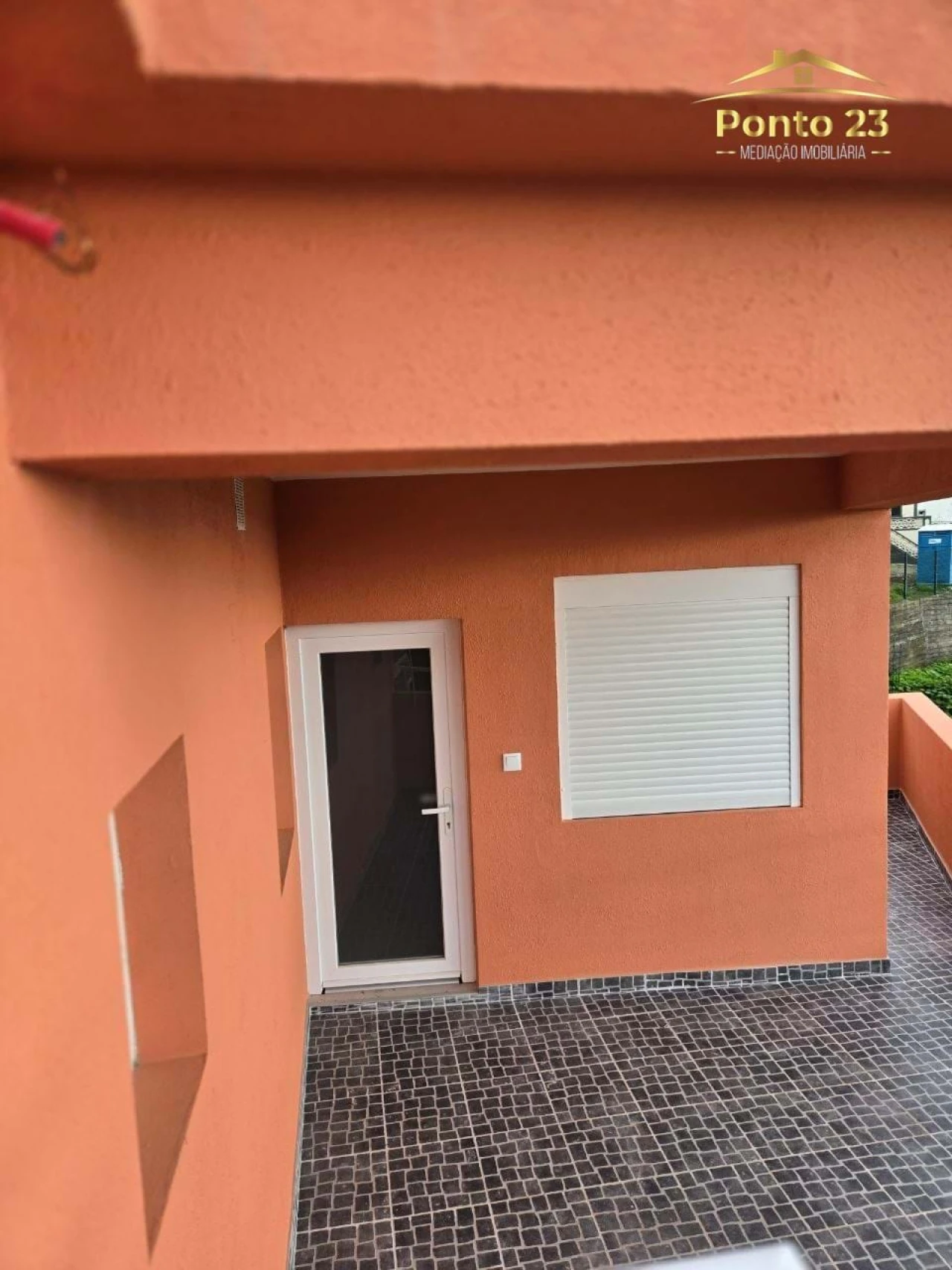 Moradia T3 para Venda em Arco da Calheta Foto 3