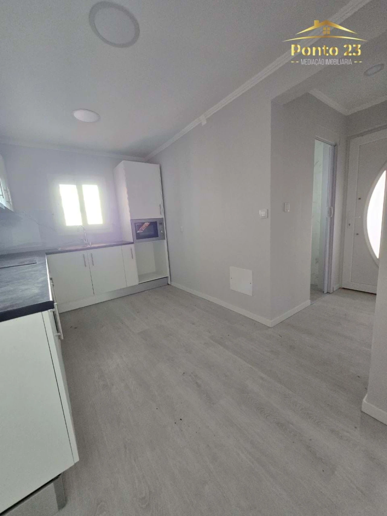 Moradia T3 para Venda em Arco da Calheta Foto 14