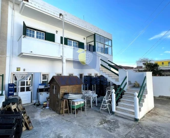 Prédio para Venda em Foz do Arelho