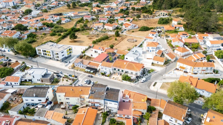 Prédio para Venda em Foz do Arelho Foto 47