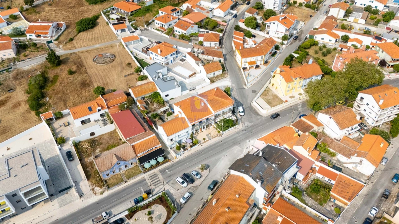 Prédio para Venda em Foz do Arelho Foto 42