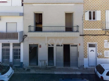 Moradia T3 para Venda em Olhão
