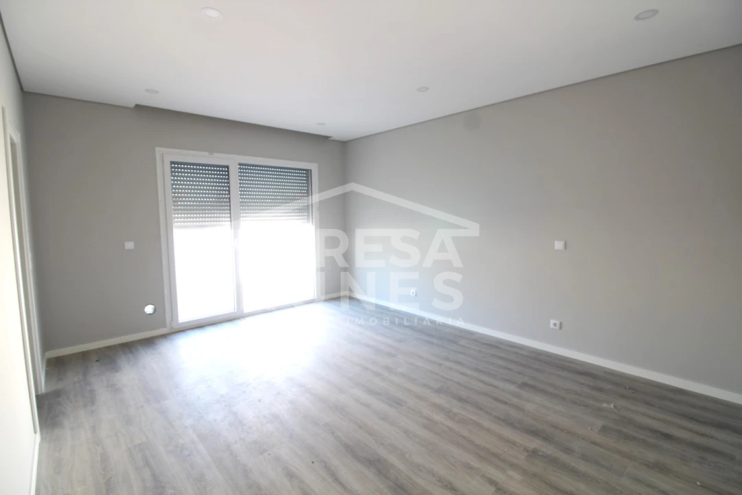 Moradia T4 para Venda em Azeitão (São Lourenço e São Simão) Foto 13