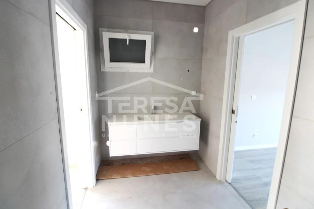 Moradia T4 para Venda em Azeitão (São Lourenço e São Simão) Foto 16