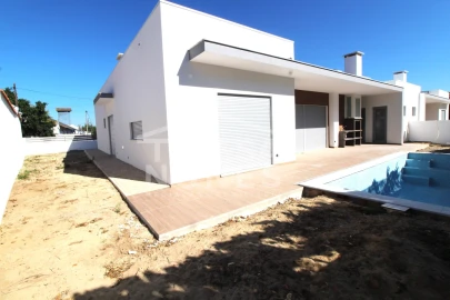 Moradia T4 para Venda em Azeitão (São Lourenço e São Simão)