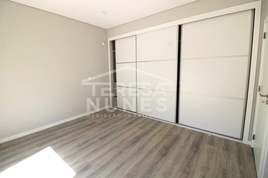 Moradia T4 para Venda em Azeitão (São Lourenço e São Simão) Foto 14