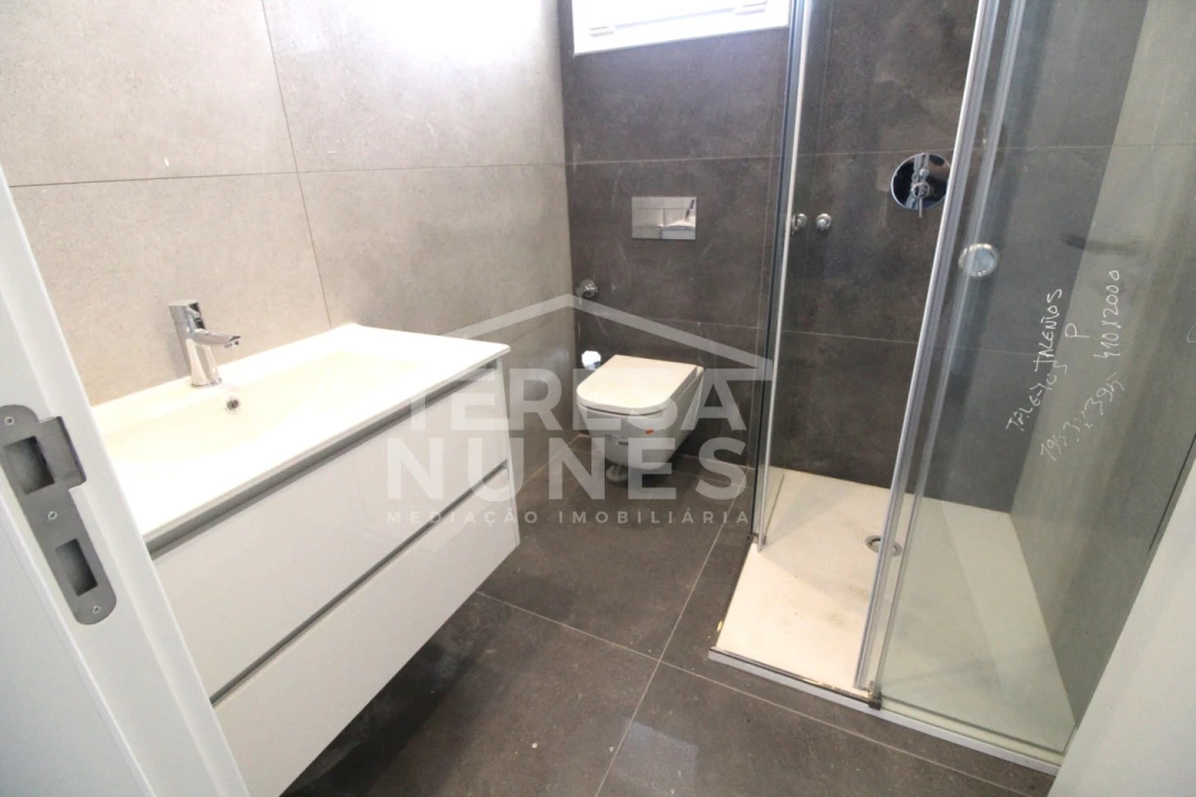 Moradia T4 para Venda em Azeitão (São Lourenço e São Simão) Foto 21