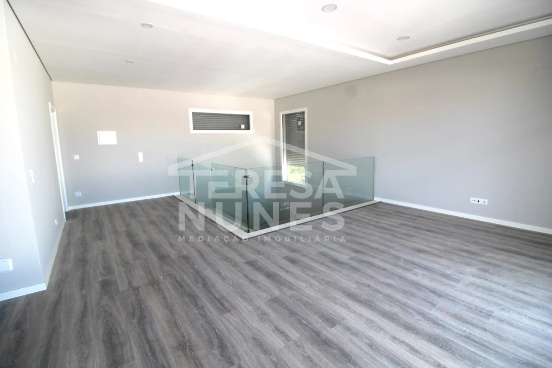 Moradia T4 para Venda em Azeitão (São Lourenço e São Simão) Foto 23