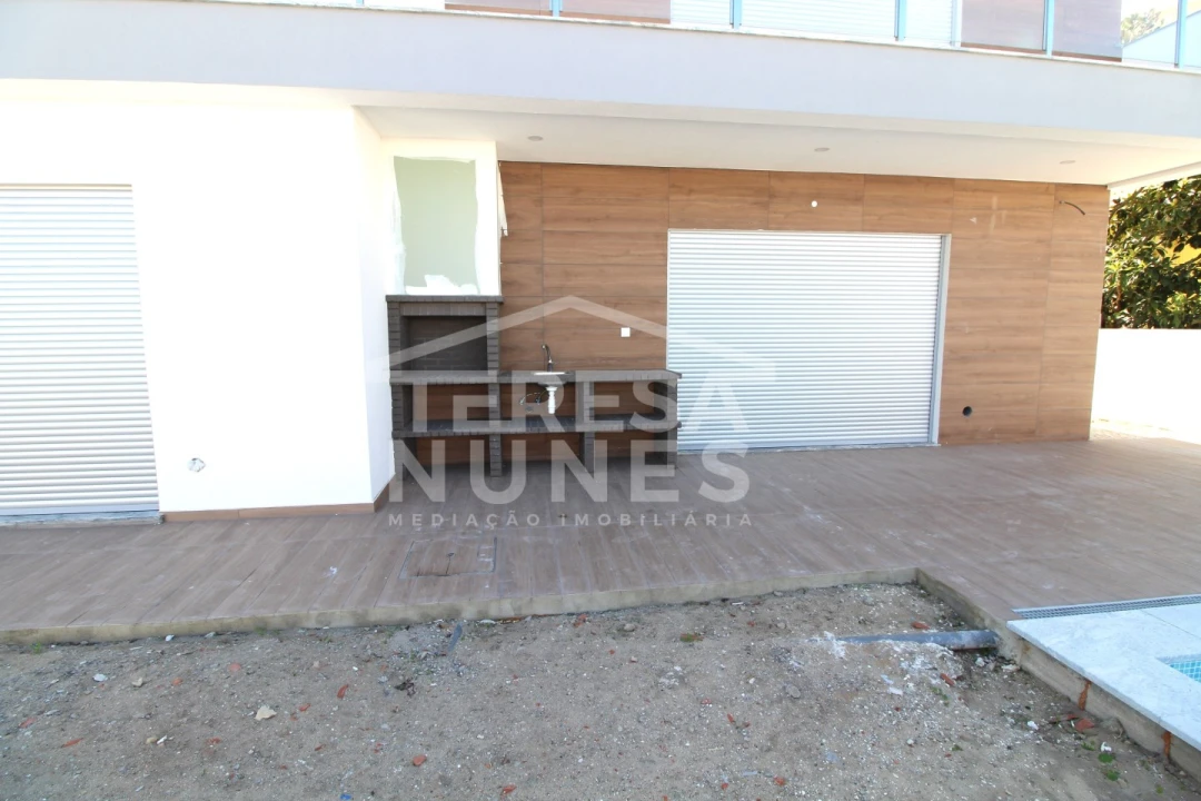 Moradia T4 para Venda em Azeitão (São Lourenço e São Simão) Foto 31
