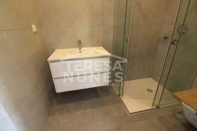 Moradia T4 para Venda em Azeitão (São Lourenço e São Simão)