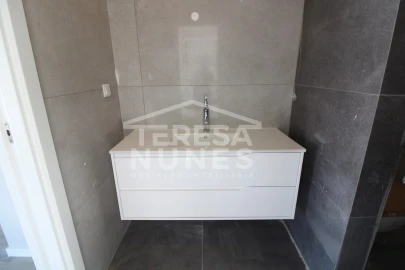 Moradia T4 para Venda em Azeitão (São Lourenço e São Simão)