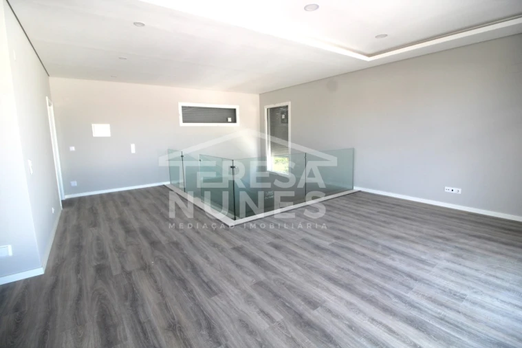 Moradia T4 para Venda em Azeitão (São Lourenço e São Simão) Foto 23