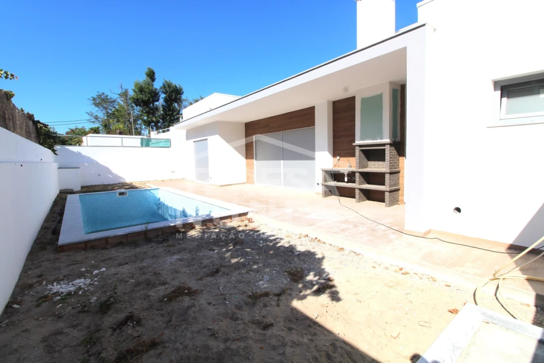 Moradia T4 para Venda em Azeitão (São Lourenço e São Simão) Foto 21