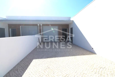 Moradia T4 para Venda em Azeitão (São Lourenço e São Simão)