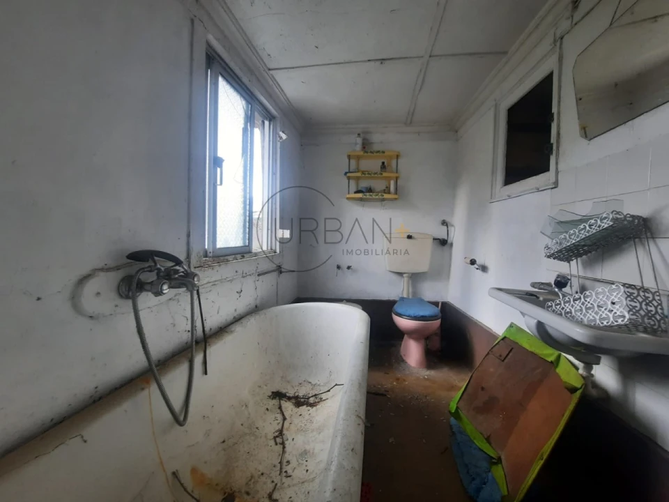 Moradia T4 para Venda em Moimenta da Beira Foto 12