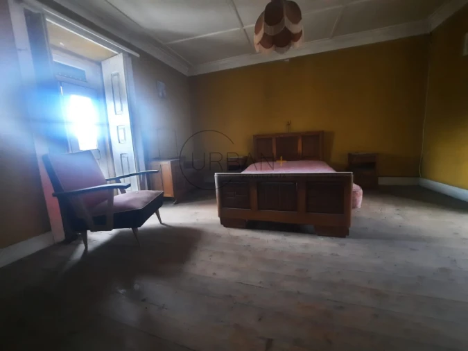 Moradia T4 para Venda em Moimenta da Beira Foto 6