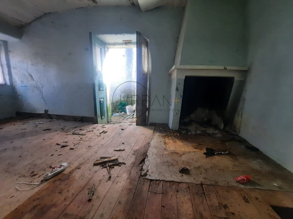 Moradia T1 para Venda em Moimenta da Beira Foto 2