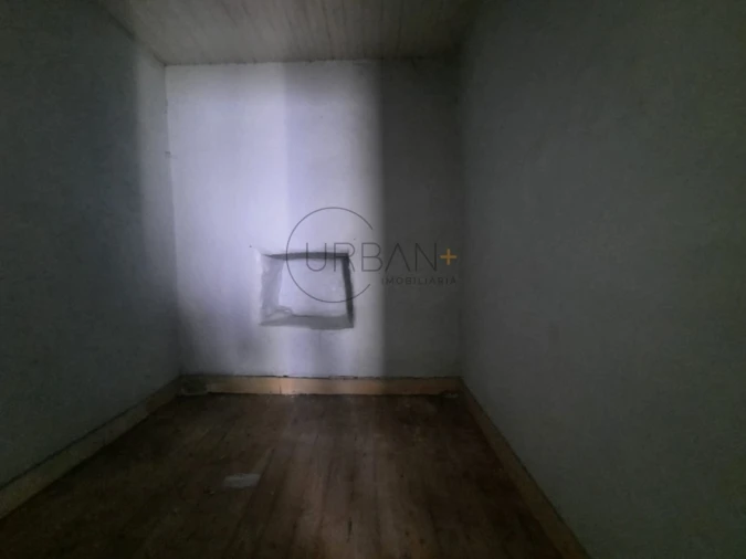 Moradia T1 para Venda em Moimenta da Beira Foto 6