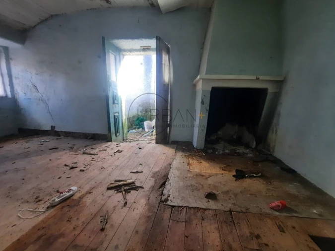 Moradia T1 para Venda em Moimenta da Beira Foto 2