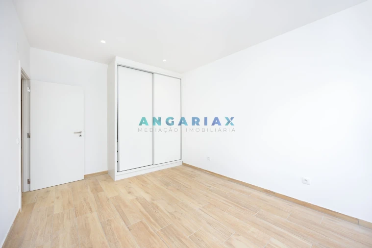 Apartamento T1 para Venda em Fatima Foto 16