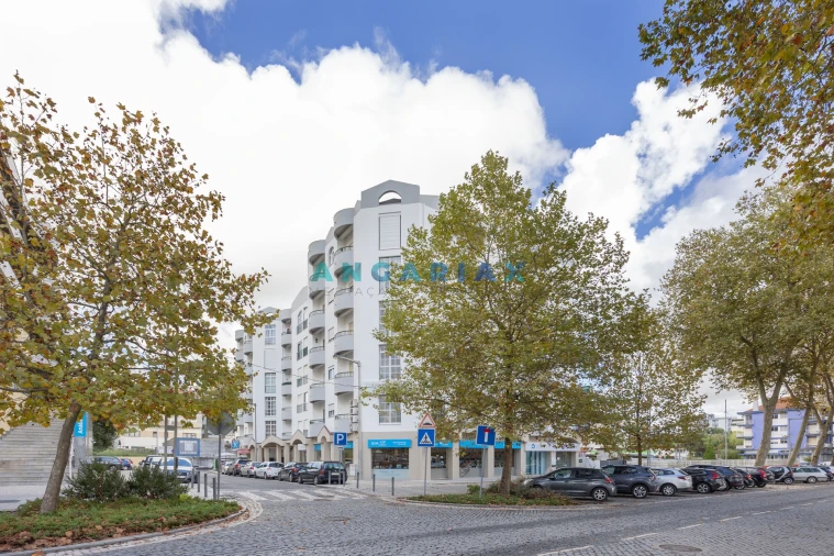 Apartamento T1 para Venda em Fatima Foto 28