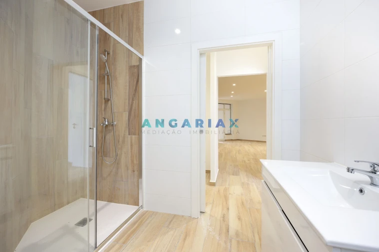 Apartamento T1 para Venda em Fatima Foto 21