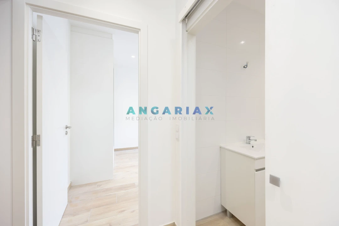 Apartamento T1 para Venda em Fatima Foto 23