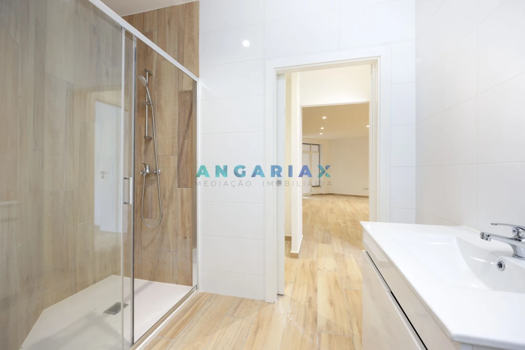 Apartamento T1 para Venda em Fatima Foto 21