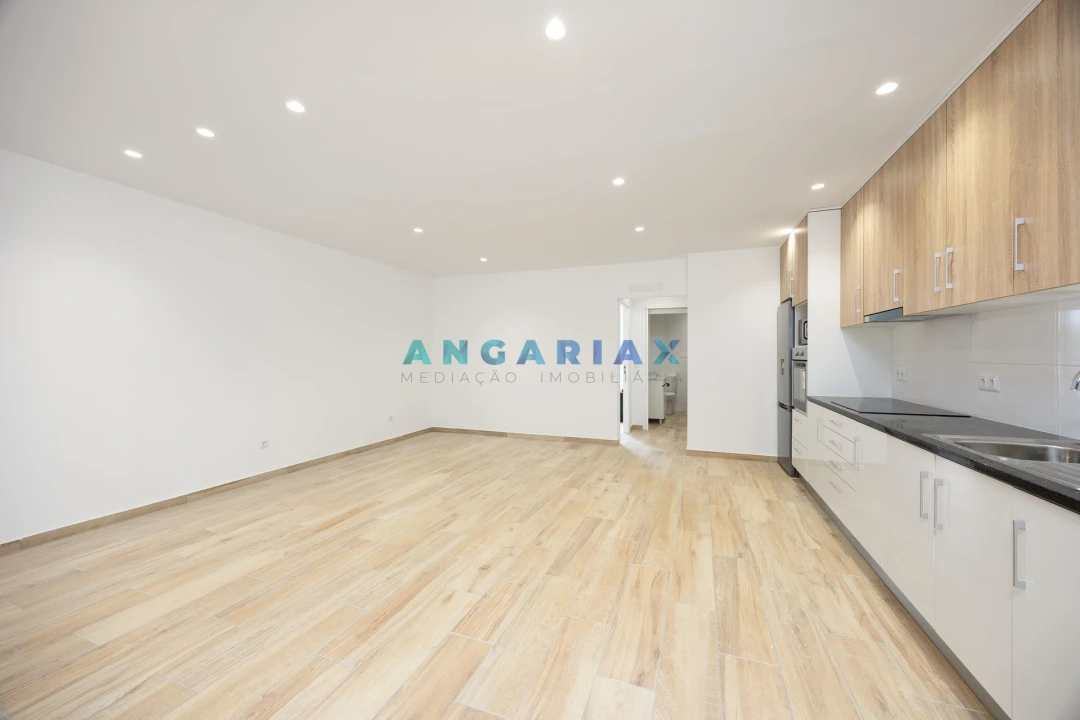 Apartamento T1 para Venda em Fatima Foto 5