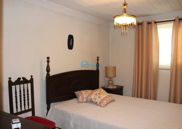 Moradia T3 para Venda em Celeiros Foto 8