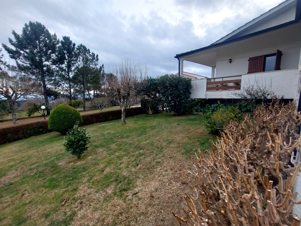 Moradia T0 para Venda em Rio de Loba Foto 10