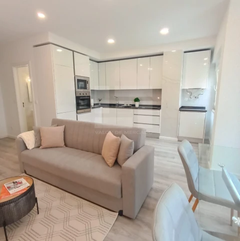 Apartamento T3 para Venda em São Vicente