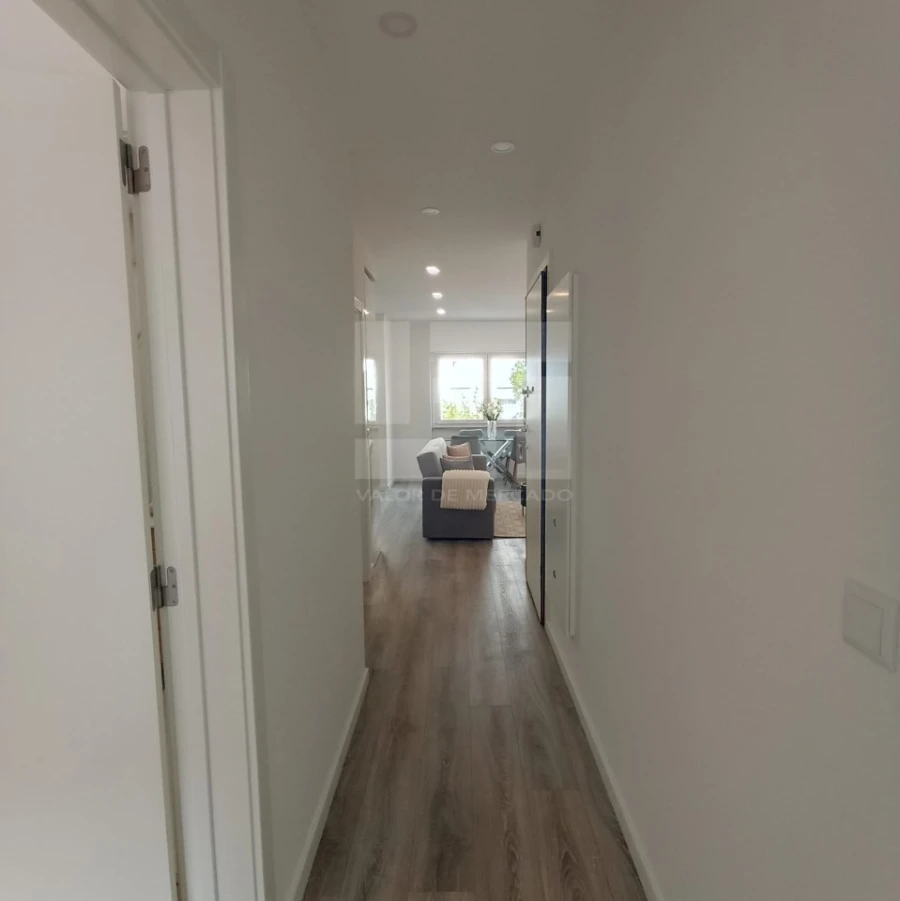 Apartamento T3 para Venda em São Vicente Foto 16
