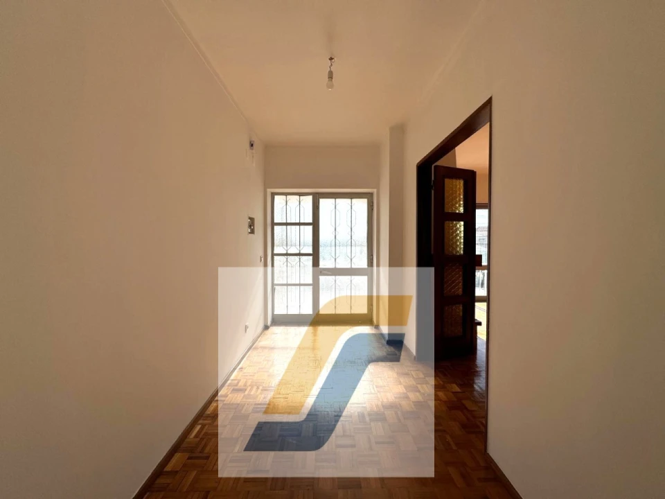 Moradia T9 para Venda em Atouguia da Baleia Foto 22