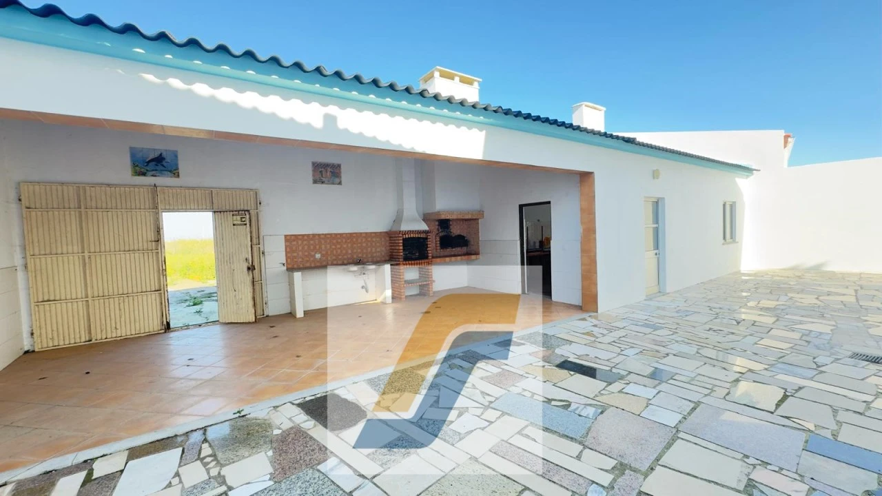 Moradia T9 para Venda em Atouguia da Baleia Foto 51