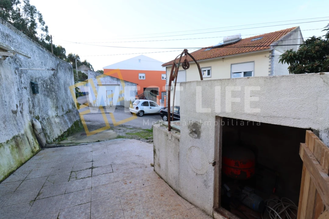 Armazém para Venda em Azueira e Sobral da Abelheira Foto 5