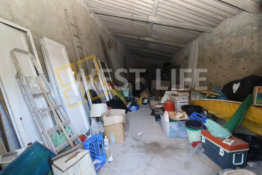 Armazém para Venda em Azueira e Sobral da Abelheira Foto 8