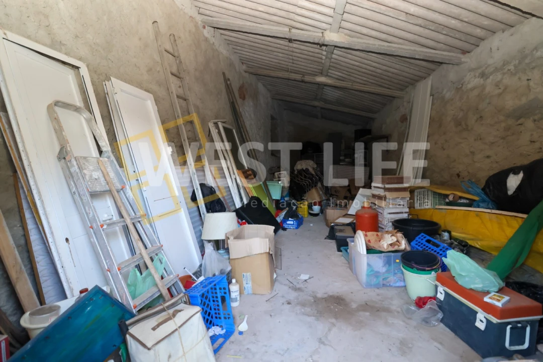 Armazém para Venda em Azueira e Sobral da Abelheira Foto 3