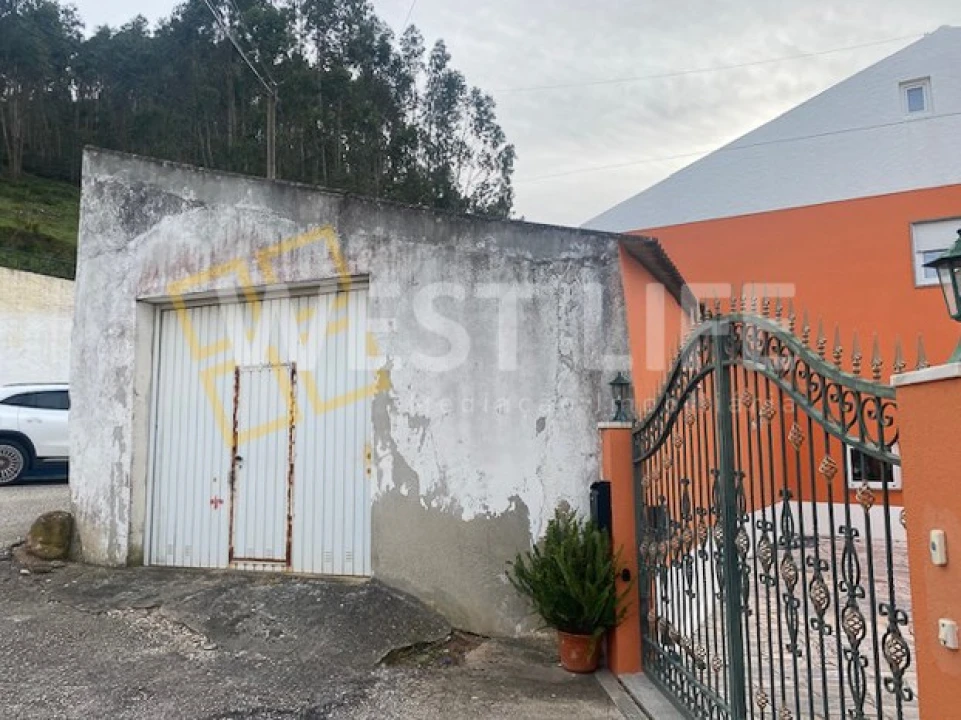 Armazém para Venda em Azueira e Sobral da Abelheira Foto 15