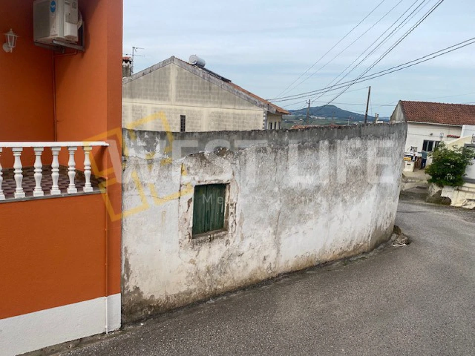 Armazém para Venda em Azueira e Sobral da Abelheira Foto 16